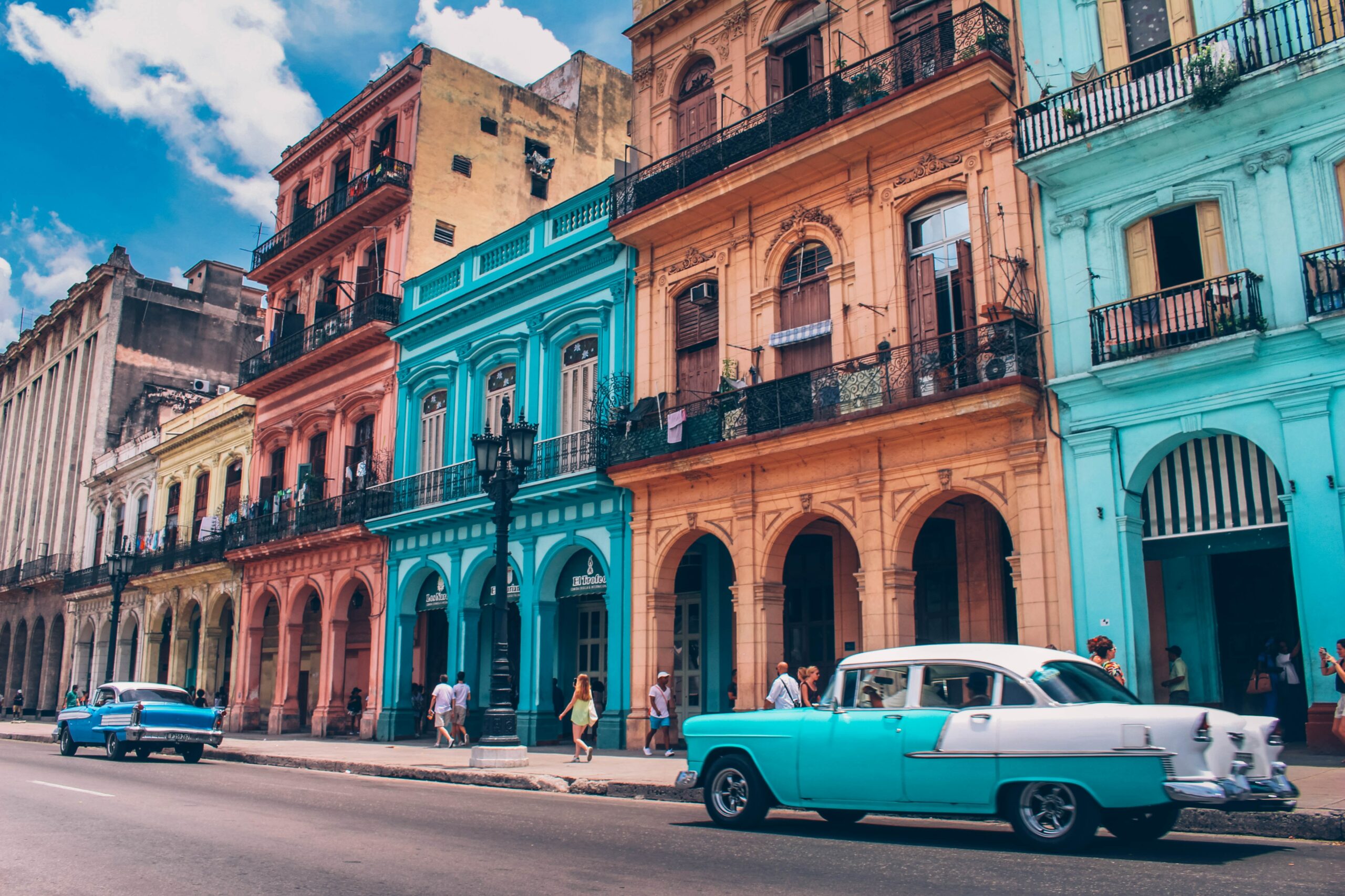 Byznys letenky s 40% slevou: Havana a Dominikána od 33 490 Kč